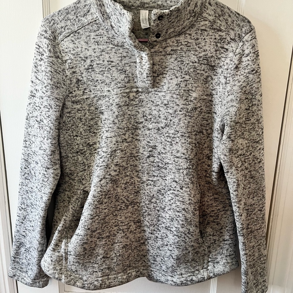 Kyodan Heathered Gray Button-Up Sweater